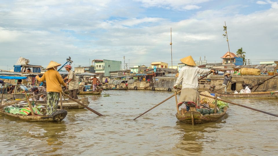 marché flottant vietnam
